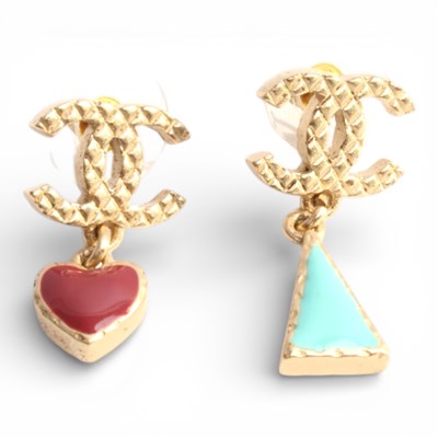 Lot 27 - A pair of Chanel drop earrings, one a heart,...