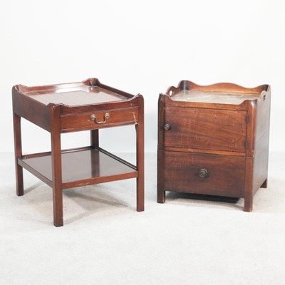 Lot 425 - A George III mahogany bedside commode, 54cm...