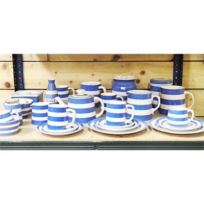 Lot 399 - A collection of Cornishware pottery table...