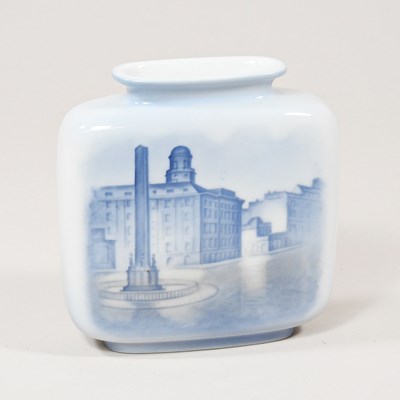 Lot 122 - A small Royal Copenhagen porcelain vase,...