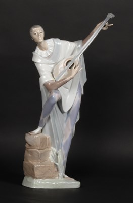 Lot 212 - A large Lladro porcelain figure of a harlequin...