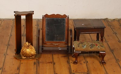 Lot 523 - A collection of small furniture, including a...