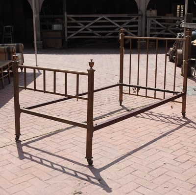 Lot 2 - An Edwardian brass bedstead