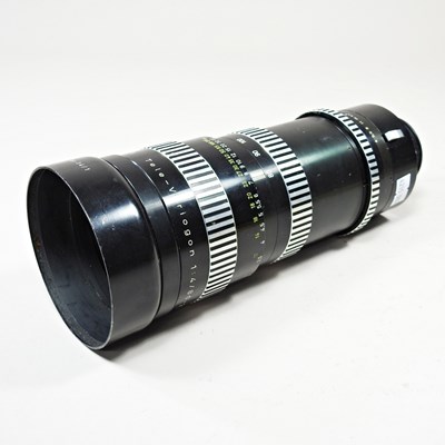 Lot 500 - A Schneider-Kreuznach 9021373 camera lens,...