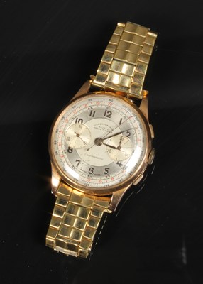 Lot 44 - A Chronographe Suisse 14 carat yellow gold...