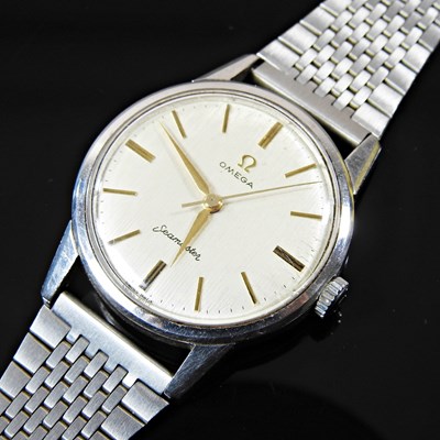 Lot 33 - A 1960s Omega Seamaster steel cased wristwatch,...