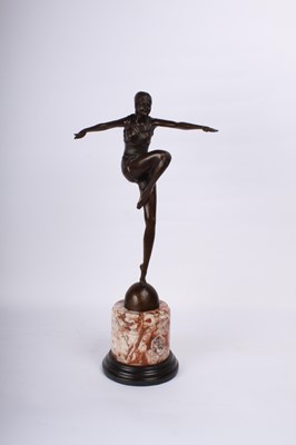Lot 217 - An Art Deco style bronze figure of a dancing lady
