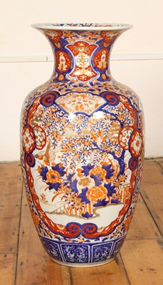 Lot 161 - A large Japanese Imari palette porcelain floor...