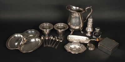 Lot 62 - A collection of silver plated wares