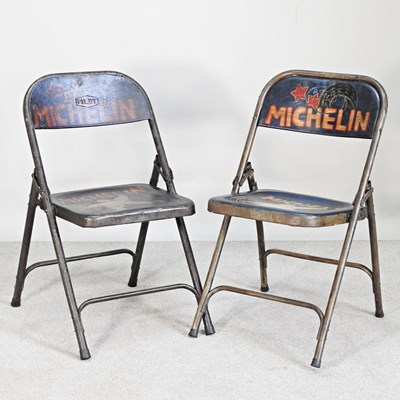 Lot 481 - A pair of painted metal folding chairs (2)