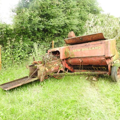 Lot 562 - Plus VAT - A New Holland baler