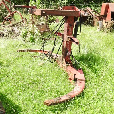 Lot 571 - An Agri Market round bale grab