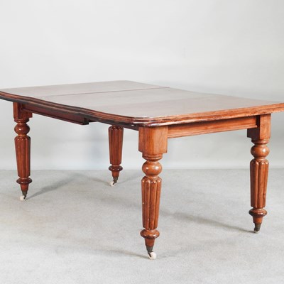 Lot 338 - A Victorian wind out extending dining table,...