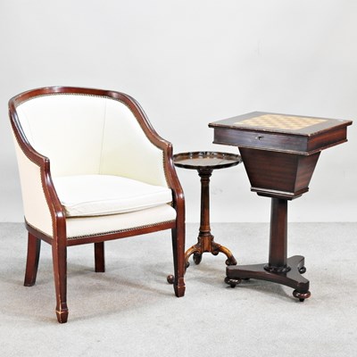Lot 232 - An Edwardian style cream upholstered bergere...