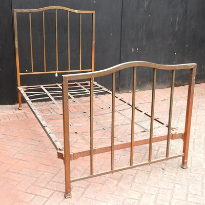 Lot 98 - An early 20th century brass single bedstead