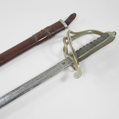 Lot 18 - A George V Royal Artillery 1821 pattern sword,...