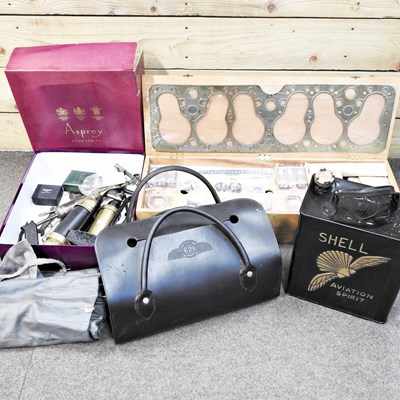 Lot 95 - A collection of Bentley motor related tools...