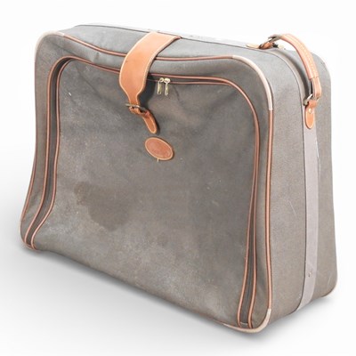 Lot 279 - A Mulberry leather suitcase