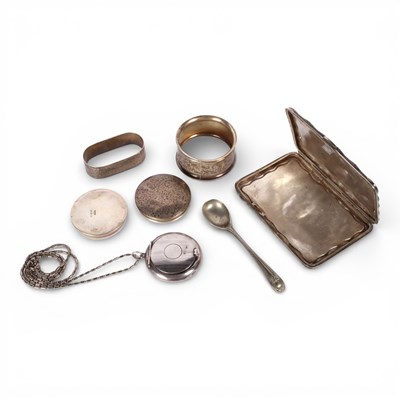 Lot 26 - A collection of mixed silver, to include a...