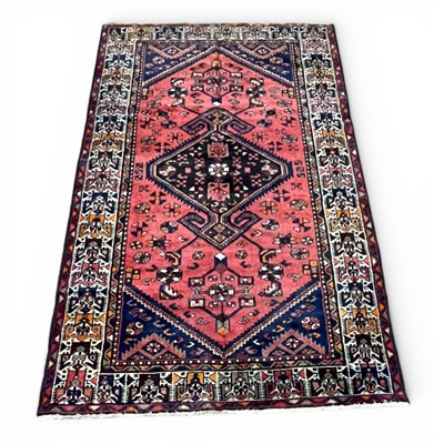 Lot 261 - A north west Persian Hamadan rug, 200 x 130cm