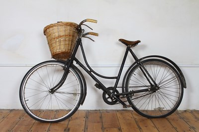 Lot 445 - A vintage ladies bicycle, having a Brooks...