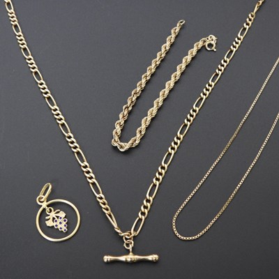 Lot 99 - A 9 carat gold bracelet, of twisted design,...