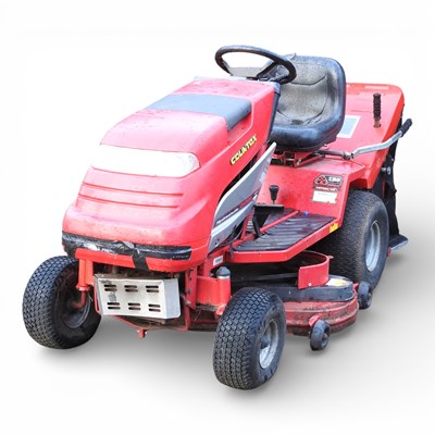 Lot 61 - A red Countax garden tractor lawnmower, model...