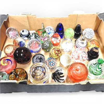 Lot 651 - A collection of various coloured glass...