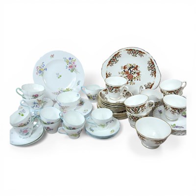 Lot 566 - A mid 20th century Shelley Wild Flowers...