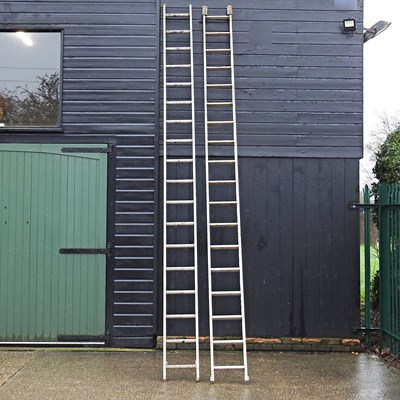 Lot 389 - An aluminium ladder, in two sections, each...