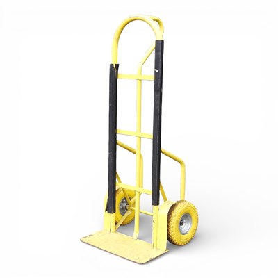 Lot 390 - A metal sack barrow