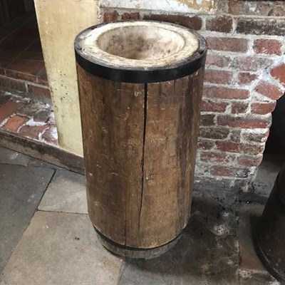 Lot 306 - A large 19th century marble mortar