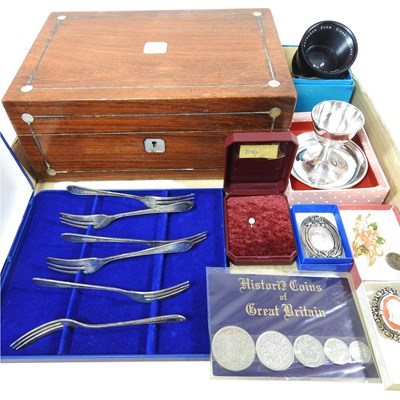 Lot 301 - A 19th century mahogany jewellery box, 25cm...