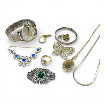 Lot 488 - A 15 carat gold dress ring, together with a...