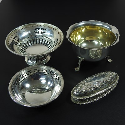Lot 97 - An Edwardian silver bon bon dish, by William...