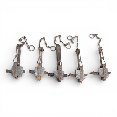 Lot 646 - A collection of five various gin traps (5)
