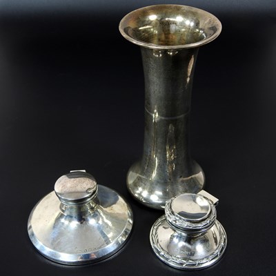 Lot 112 - An early 20th century silver spill vase,...