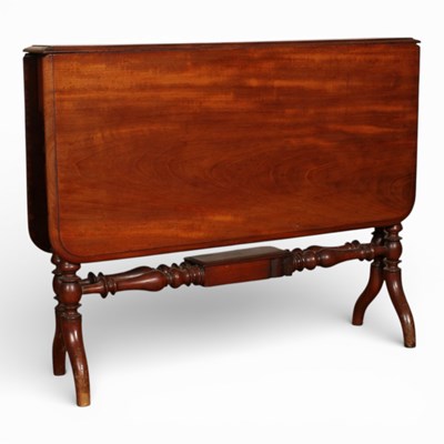 Lot 571 - A Victorian mahogany Sutherland occasional...