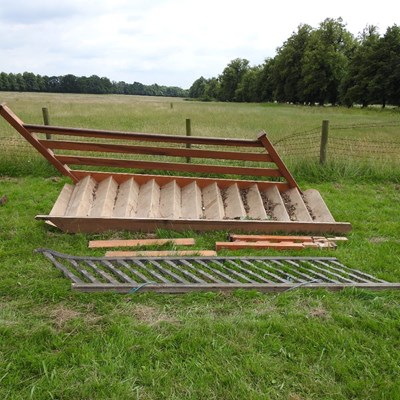 Lot 611 - An antique staircase balustrade