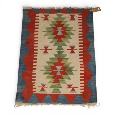 Lot 550 - A Kelim rug, 108x78cm.