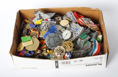 Lot 465 - A large collection of commemorative medals