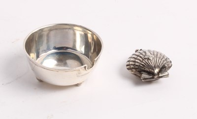 Lot 78 - A silver case, in the form of a clam shell,...