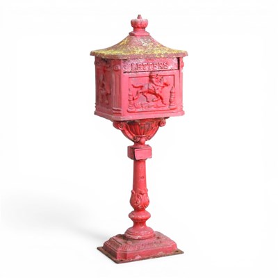 Lot 386 - A USA style red painted metal postbox