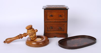 Lot 205 - A collection of wooden collectables including...