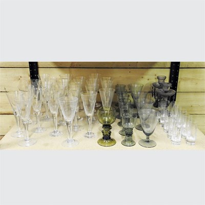 Lot 658 - A collection of Dartington Sharon crystal...