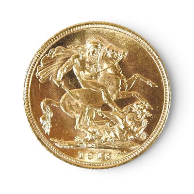 Lot 17 - A George V gold sovereign, dated 1916