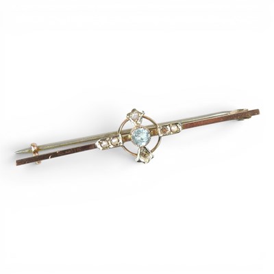 Lot 15 - An early 20th century 9 carat gold split pearl...