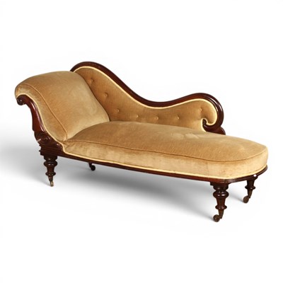 Lot 625 - A Victorian mahogany chaise longue.