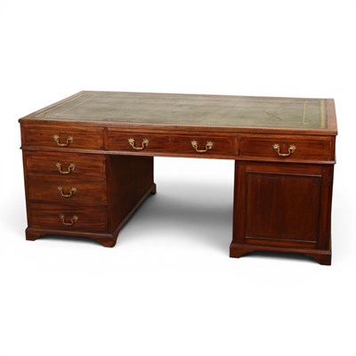 Lot 490 - A late 19th or early 20th century mahogany...