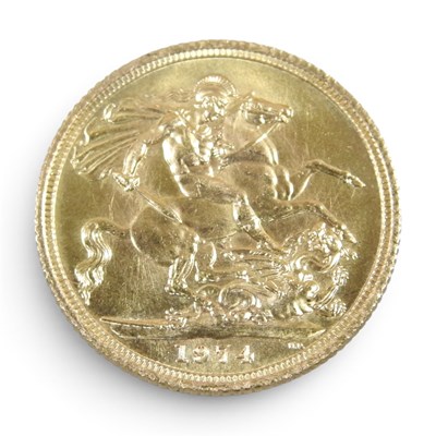 Lot 13 - A Queen Elizabeth II full sovereign, dated 1974